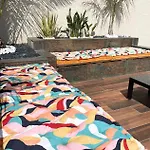 Contemporaine Avec Piscine Chauffee Proche Des Plages Sauvian