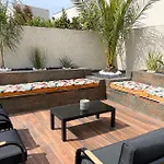 Contemporaine Avec Piscine Chauffee Proche Des Plages