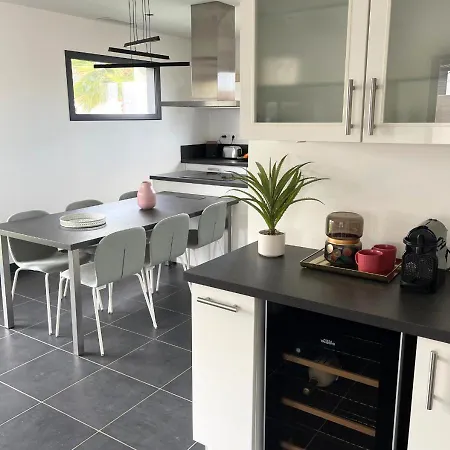 Contemporaine Avec Piscine Chauffée Proche Des Plages * Sauvian