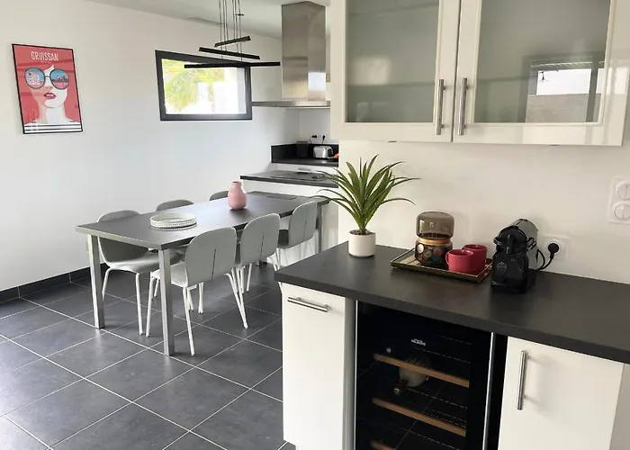 Contemporaine Avec Piscine Chauffee Proche Des Plages * Sauvian